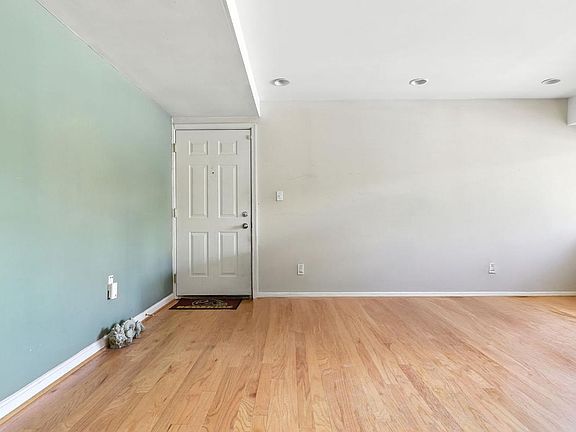 3rd image of 2301 Pitts Pl SE APT 103