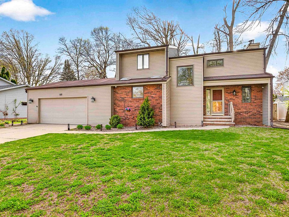 1st image of 601 S Covenant Ln
