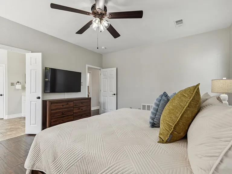 2917 Tophill Ln — Photo 22