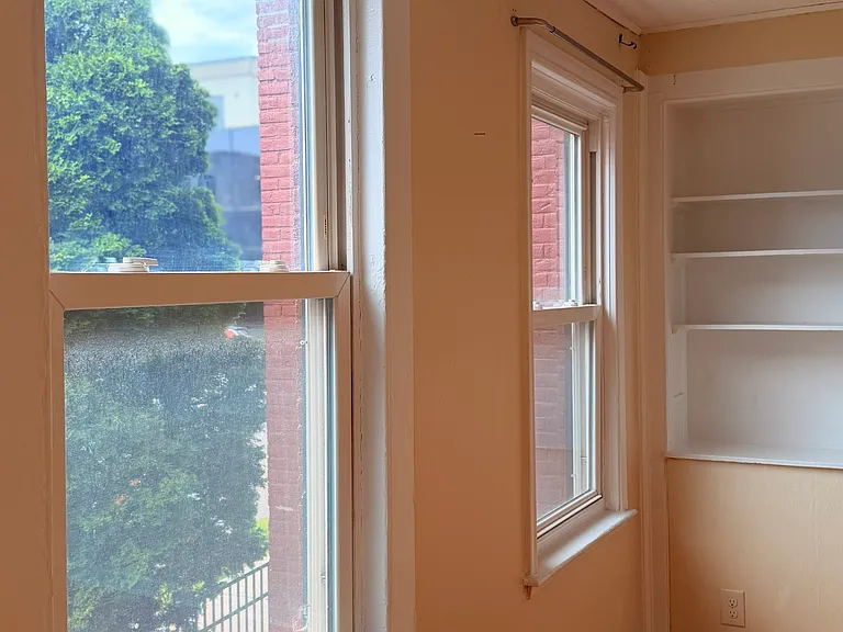 111 College St #3C — Photo 14
