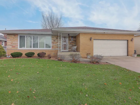 2905 Buckingham Ave, Westchester, IL 60154