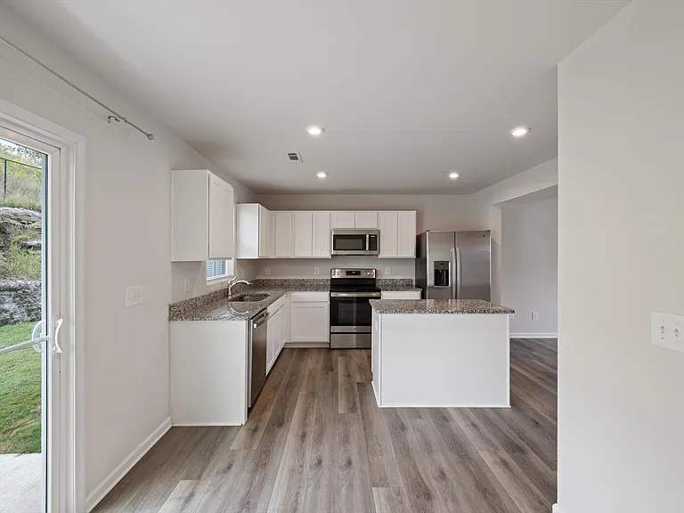1607 Mountain Ash Ln — Photo 13