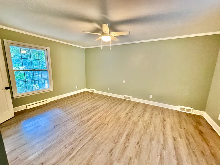 303 Kirk Rd — Photo 11