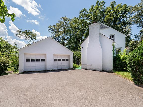 2nd image of 5420 Crestwood Dr