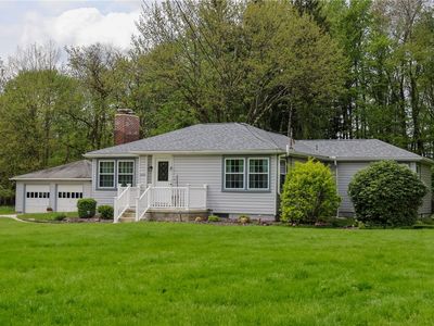 1069 N Keel Ridge Rd, Hermitage, PA, 16148