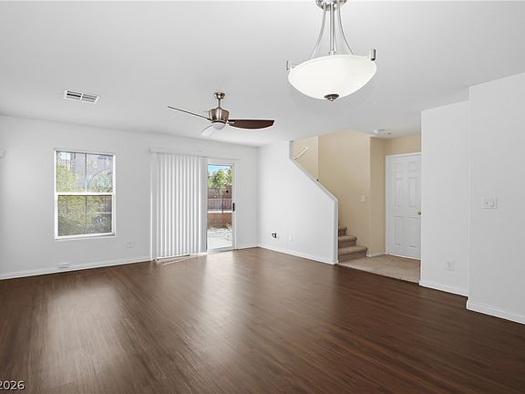 3rd image of 1172 Gecko Rd