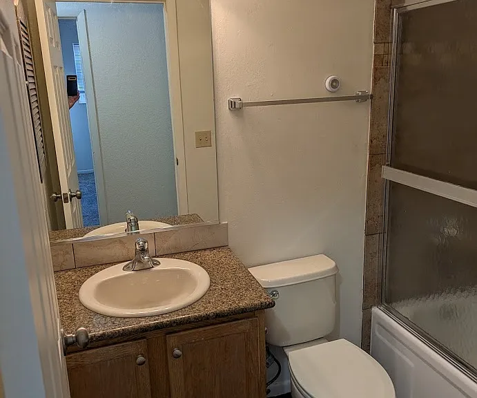 Main bath upstairs