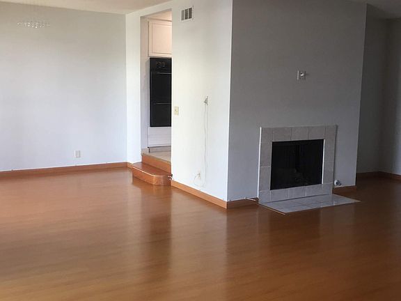 4th image of 14159 Dickens St APT 206