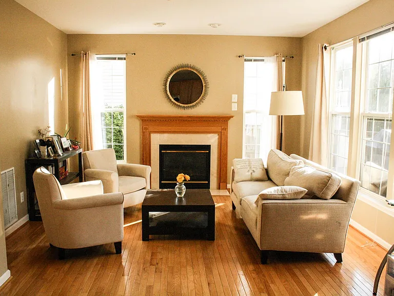 21202 Seneca Crossing Dr — Photo 2