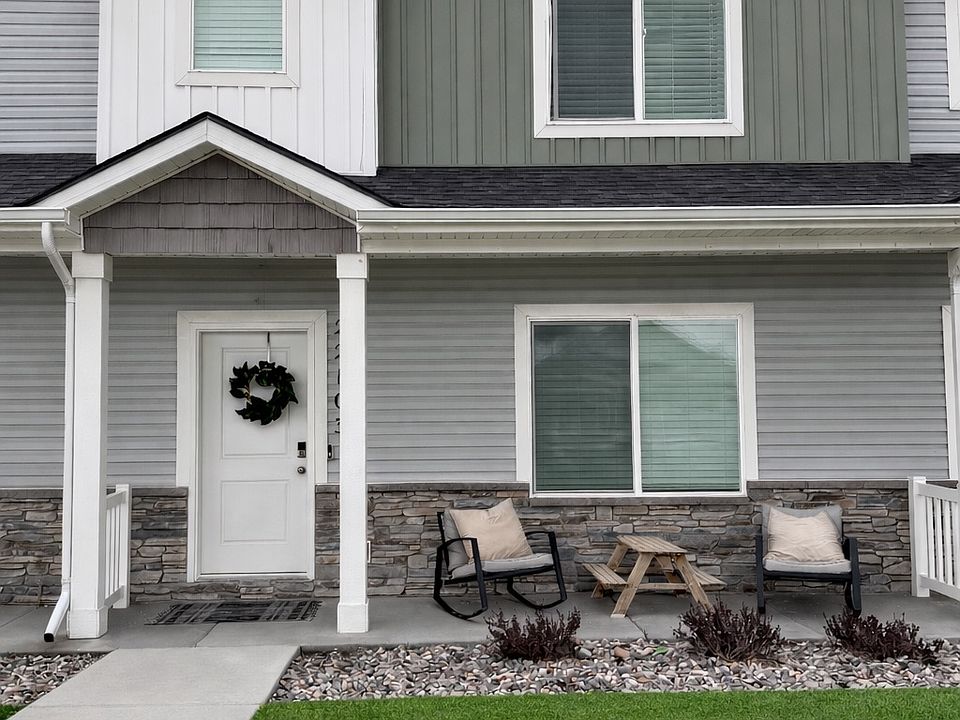 Snow removal, landscape maintenance included