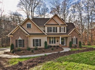1909 Holly Bluff Ct, York, SC 29745