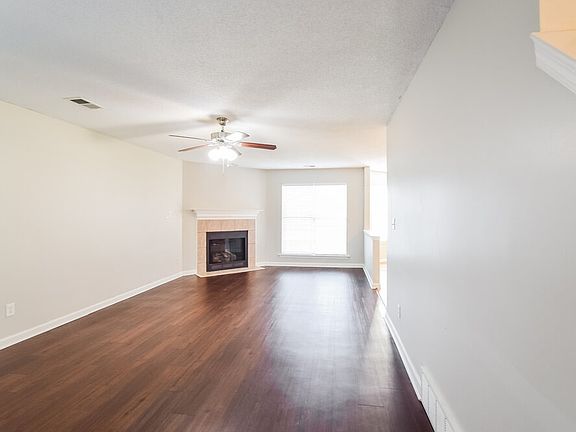 5th image of 7837 Pinefrost Ln