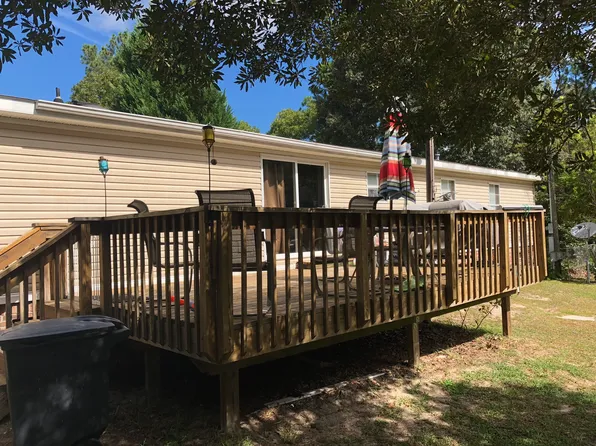 220 Smithfield Cir, Elgin, SC 29045
