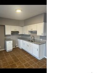 228 N Pine Ave APT 3E, Chicago, IL 60644