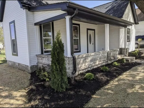 628 Q St, Bedford, IN 47421