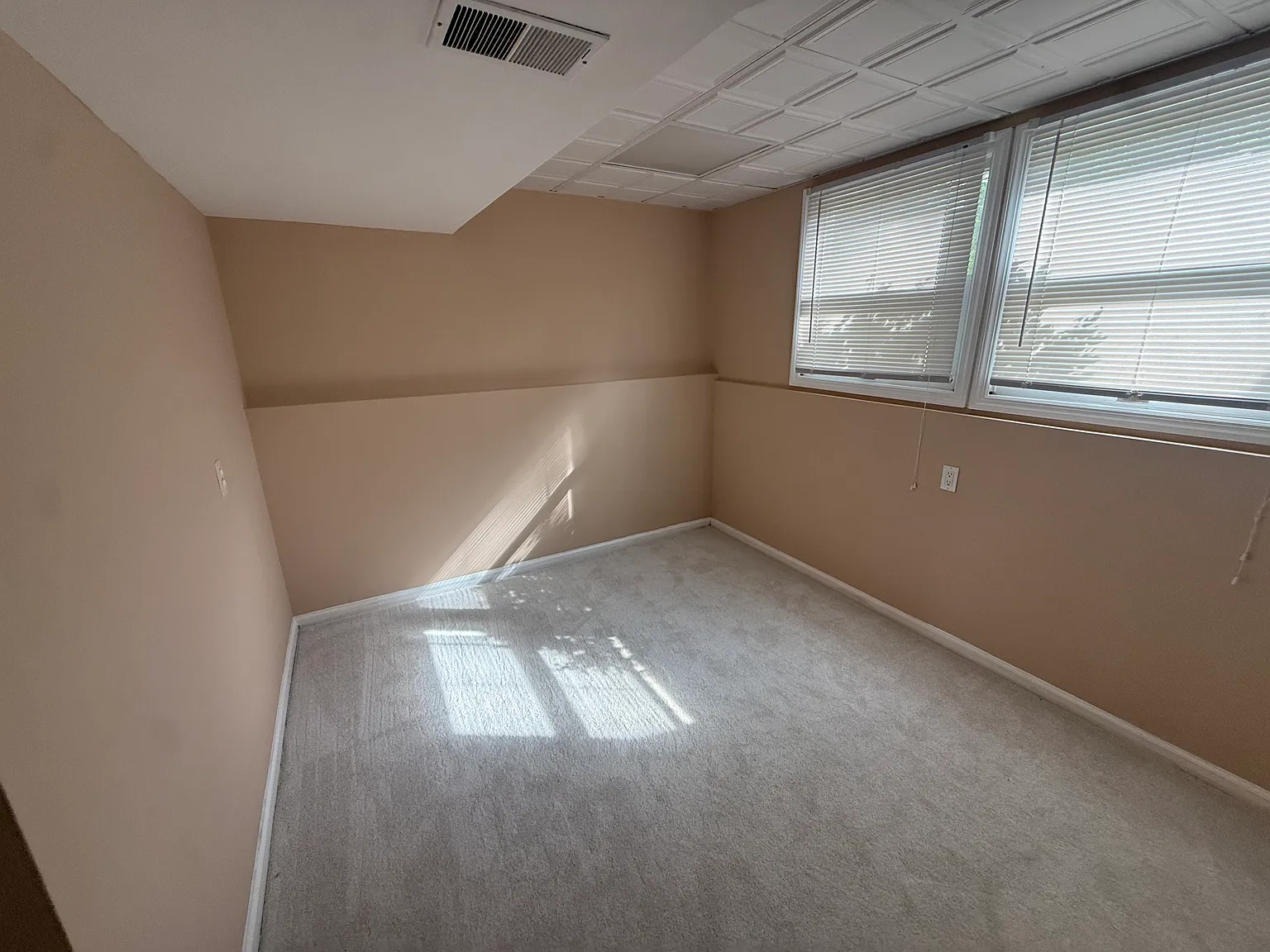 1 bed, 850 sqft, $1,800 — Photo 4