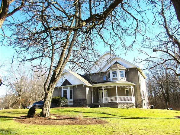 3903 E River Rd, Newton Falls, OH 44444