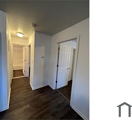 4th image of 512 Washtenaw Rd APT 12