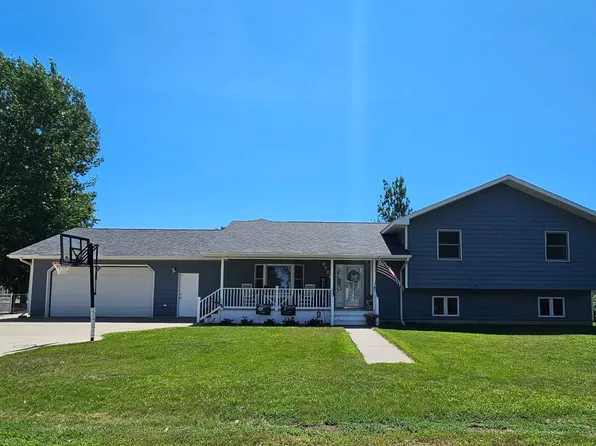 3706 Batchelor St, Miles City, MT 59301