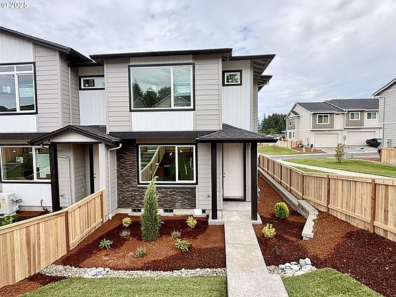 2nd image of 18400 NE 43rd Pl Lot 210