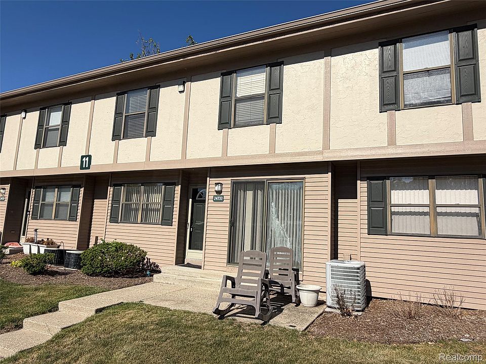 2nd image of 24733 Primrose Ln