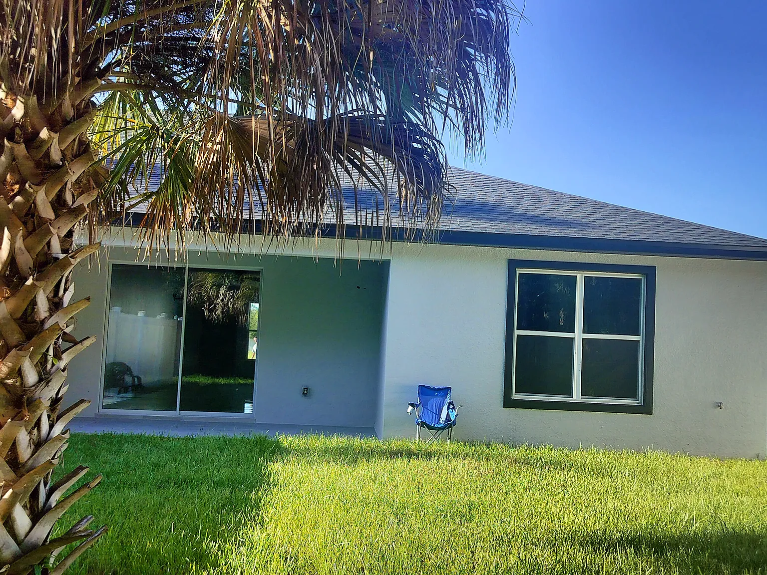 3 bed, 2298 sqft, $2,350 — Photo 2