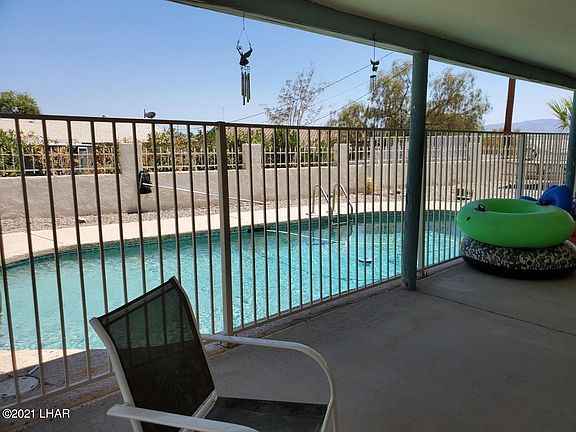 3rd image of 3380 Chemehuevi Blvd