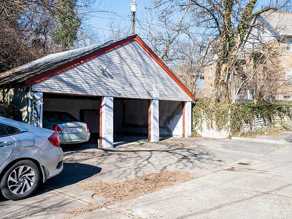 5th image of 1021 Dana Ave
