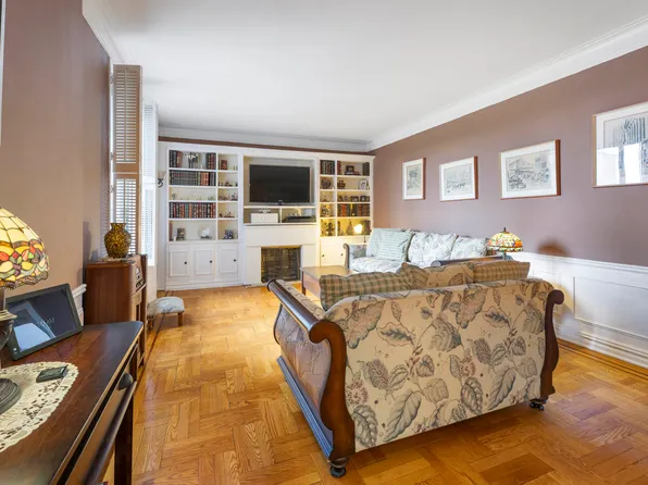 4445 Post Road image 2 of 14