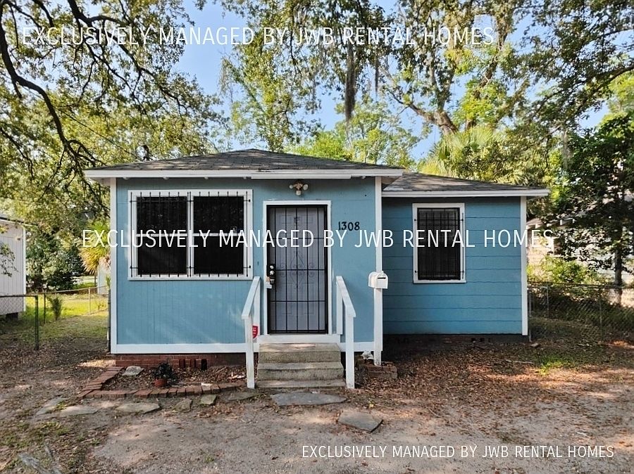 1st image of 1308 W 32nd St