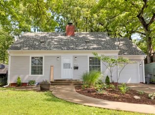 6105 Walnut Hill Dr, Des Moines, IA 50312