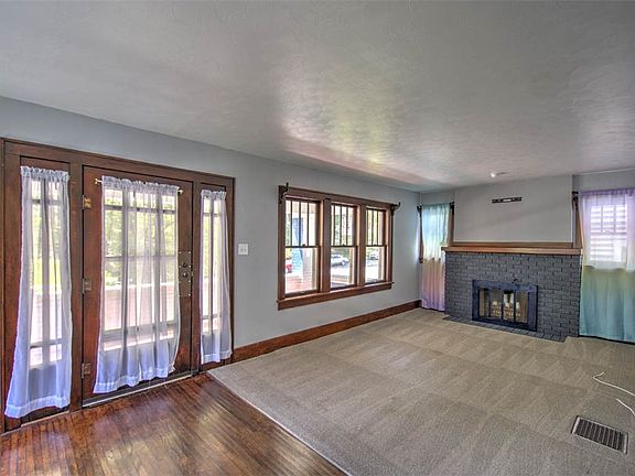 4th image of 1344 W Sunset Ave