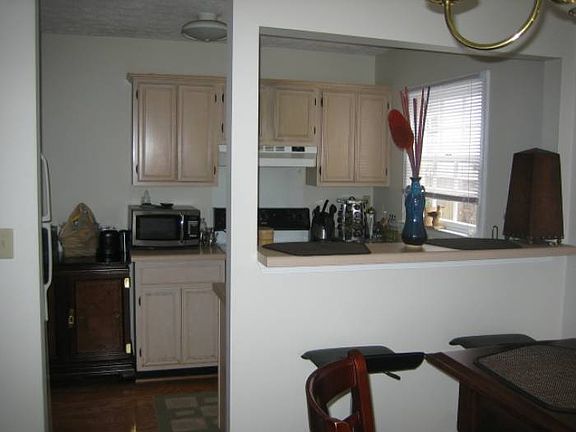 Original, clean kitchen