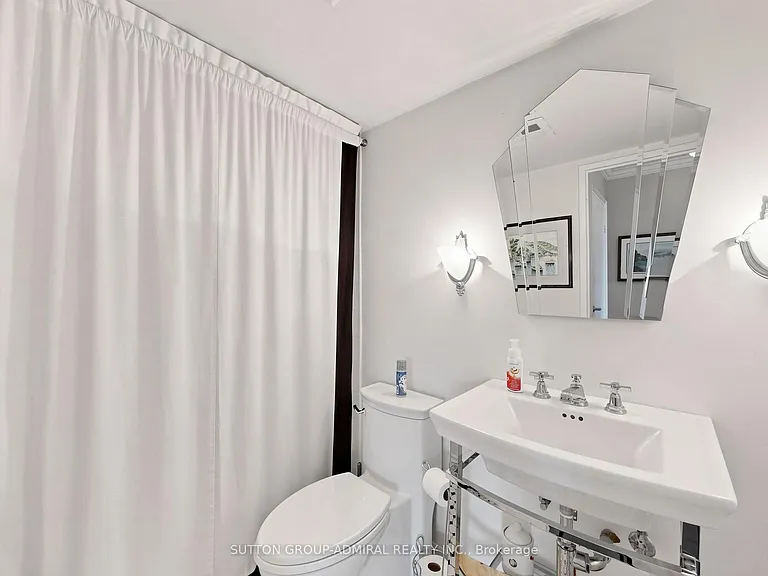 7460 Bathurst St #507 — Photo 15