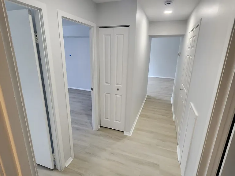 11319 Commonwealth Dr #102 — Photo 32