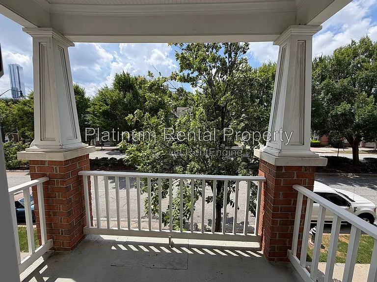 221 16th St NW #3 — Photo 23