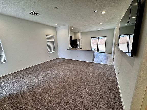 5th image of 275 Prism Ave SW
