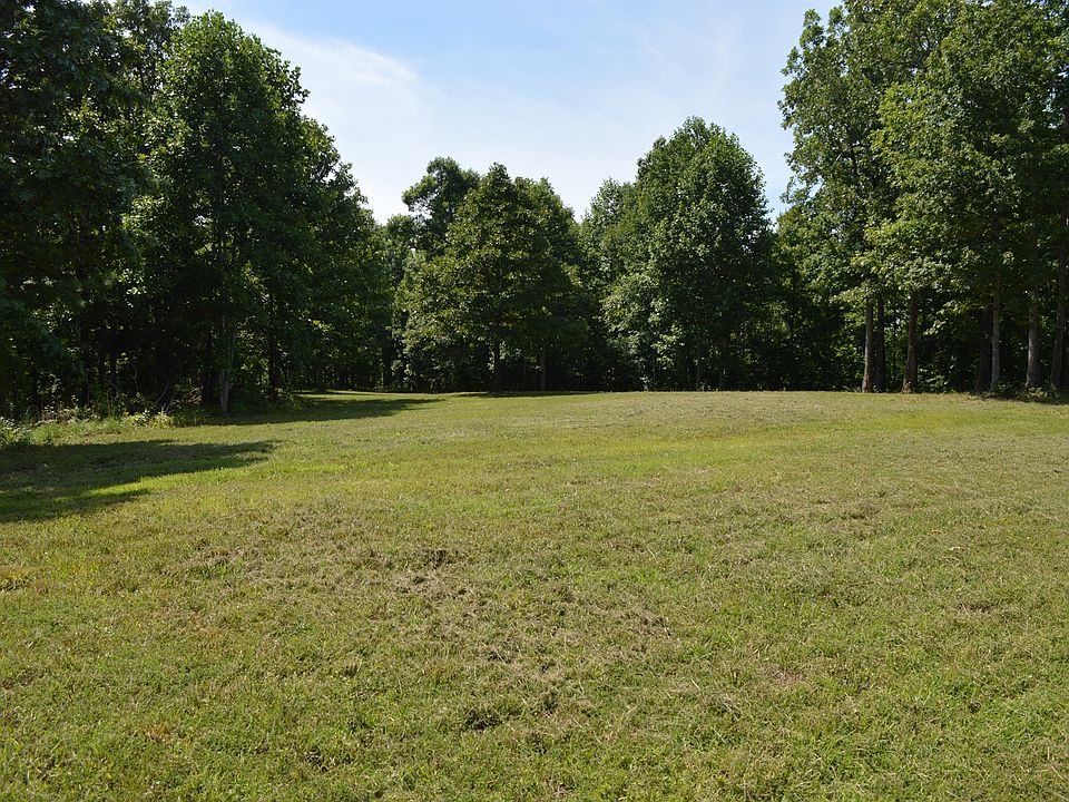 1st image of 221 Saddlebrook Dr