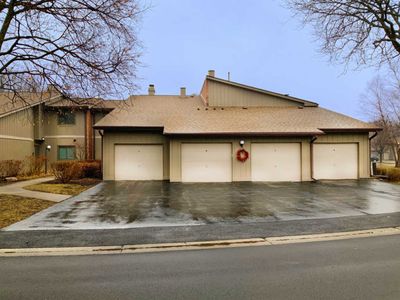 29W410 Emerald Green Dr #22, Warrenville, IL, 60555