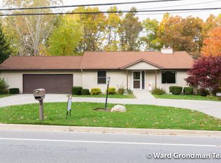 431 Four Mile Rd NW, Comstock Park, MI 49321