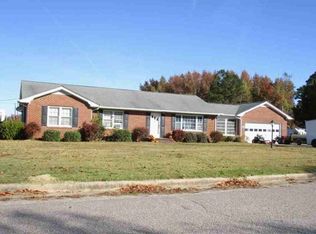 222 Sunset Dr, Hertford, NC 27944