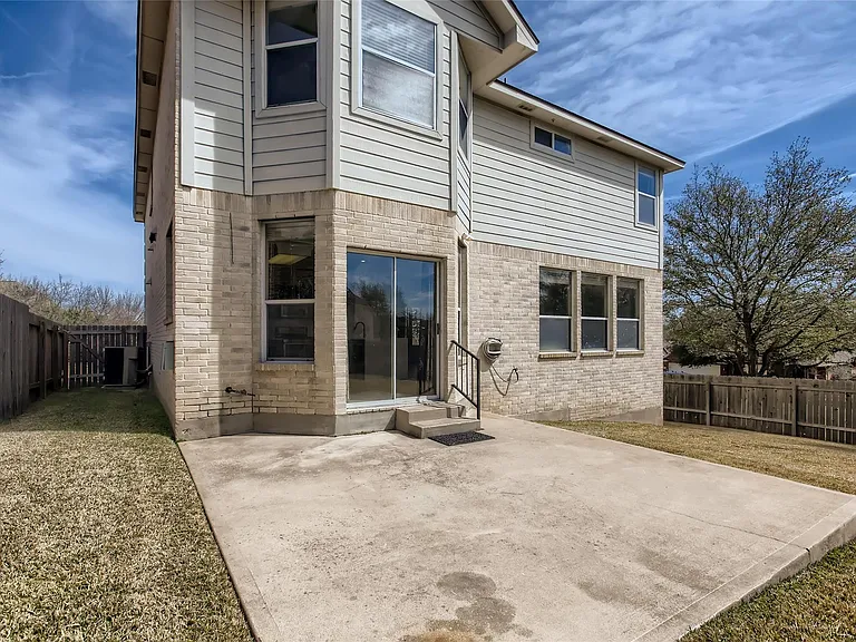 1001 Shadow Valley Cv — Photo 24