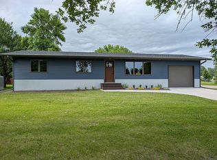1409 Alexander Ave, Crookston, MN 56716