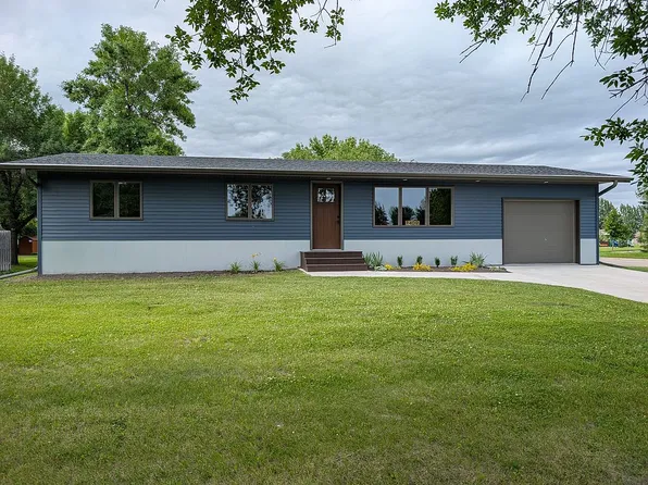 1409 Alexander Ave, Crookston, MN 56716
