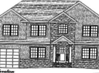80 Candy Ln, Syosset, NY 11791
