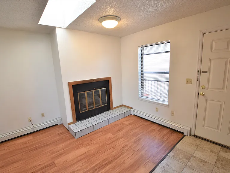 1125 Grandview Ave #8 — Photo 7
