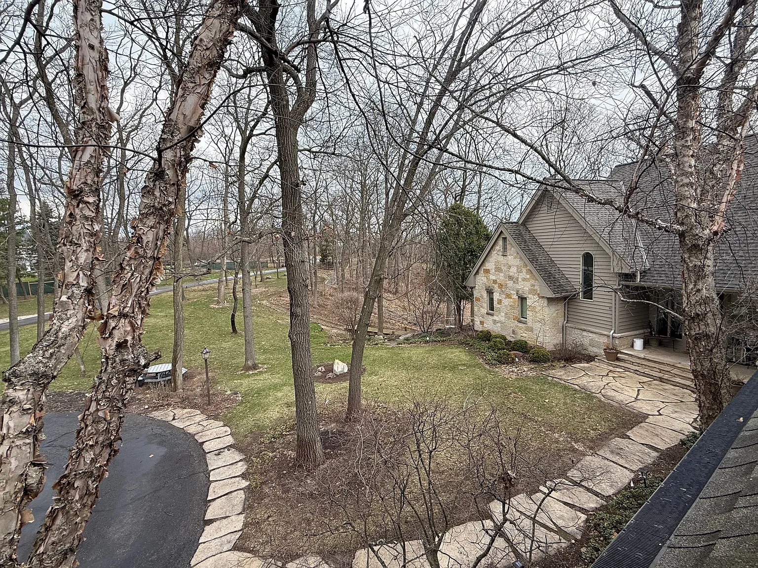 N2005 N Lakeshore Dr photo 1