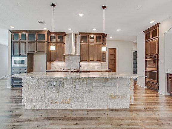 The Stonecrest - Kitchen