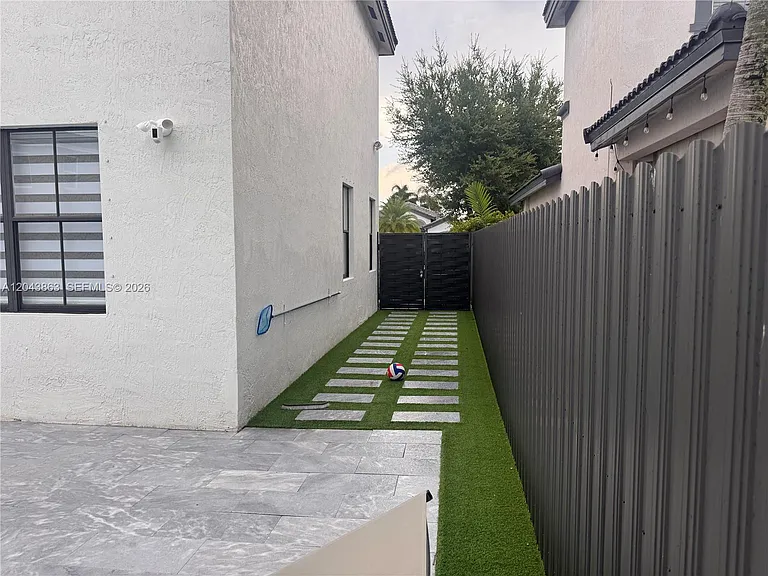 15376 SW 13th Ter — Photo 51