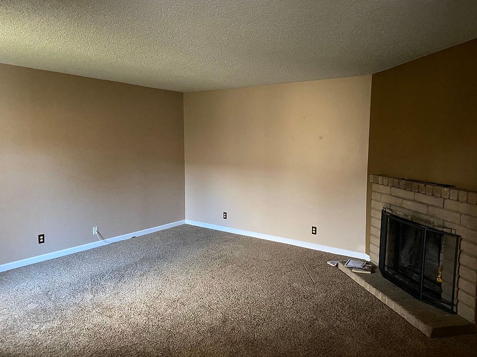 1st image of 2803 Burlington Pl